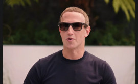 Facebook a prezentat o pereche de ochelari inteligenţi VIDEO