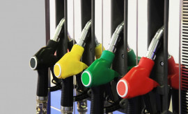 Economist despre prețurile la carburanți Guvernarea lea făcut un mare cadou petroliștilor sub formă de venituri colosale