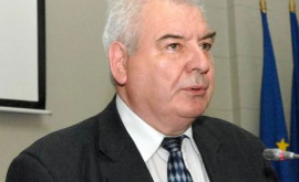 Academicianul Mihai Cimpoi a publicat o carte despre Grigore Vieru