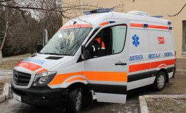 Echipele de pe ambulanță echipate cu teste rapide Covid Cîte persoane au fost testate