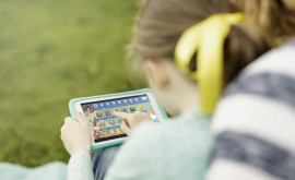 Smartphoneurile şi tabletele pot afecta grav copiii