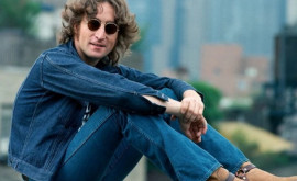 O înregistrare inedită cu John Lennon scoasă la licitaţie