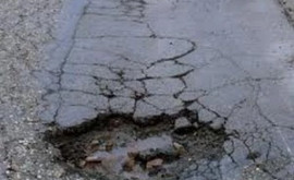Капитально отремонтированные дороги в Рышканском районе снова нуждаются в ремонте