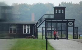 O femeie de 96 de ani fostă secretară întrun lagăr nazist a fugit înainte de procesul său