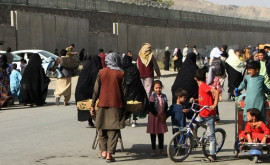 Afganistanul anunţă că reîncepe să emită paşapoarte în acelaşi format fizic ca şi precedentele