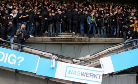 В Нидерландах во время футбольного матча обрушилась трибуна с болельщиками