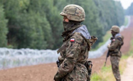Польша удвоила численность войск на границе с Беларусью