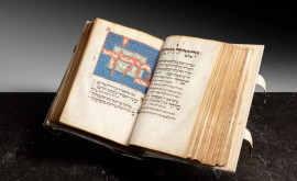 O carte de rugăciuni ebraice veche de 700 de ani vîndută la licitaţie cu 83 milioane de dolari