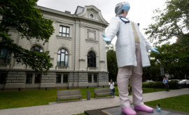 Латвия первой в Европе возвращает карантин на фоне новой волны коронавируса