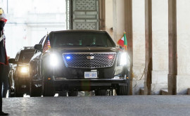 Biden luat în derîdere de internauți din cauza numărului de mașini aduse la Roma