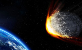 Un alt asteroid uriaș se îndreaptă spre Pămînt 