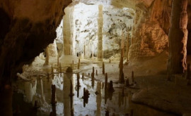 В Великобритании двое суток извлекали из пещеры покалечившегося спелеолога