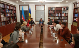 Молдавские студенты пообщались с главами иностранных дипмиссий 