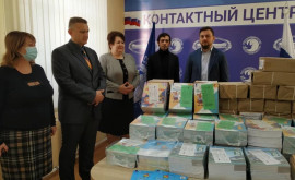 Россия подарила Молдове более 4 тысяч учебников