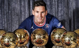 Leo Messi primește balonul de aur pentru a 7a oară