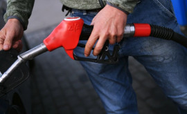 Prețurile la benzină și motorină stabilite de ANRE continuă să scadă semnificativ