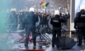 Noi proteste la Bruxelles împotriva purtării măștilor și altor restricții