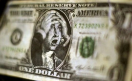 Ce se întîmplă pe piața financiară e posibilă prăbușirea dolarului și înlocuirea lui ca monedă mondială cu altele 