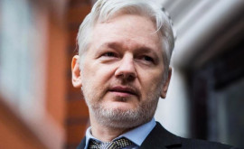 Julian Assange a suferit un atac vascular cerebral în închisoare