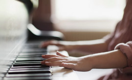 Lecțiile de muzică îmbunătățesc abilitățile copiilor