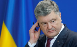 Порошенко покинул Украину после попытки вызова на допрос