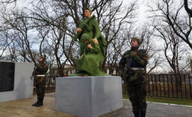 В Молдове открыли восстановленный мемориал советских воинов