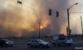 În Colorado oamenii sînt evacuați din cauza incendiilor
