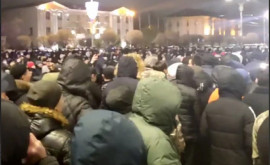 Обстановка на площади Республики в Алматы попала на видео