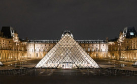 В 2021 году Лувр принял на 70 меньше посетителей чем до пандемии