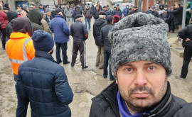 У здания НЦБК прошел протест с колядками в поддержку Василия Костюка