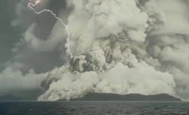 Erupţia vulcanică din Tonga a fost de sute de ori mai puternică decât explozia bombei atomice de la Hiroshima