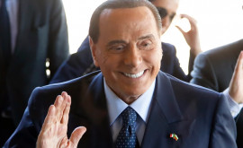 Берлускони вышел из гонки за пост президента Италии