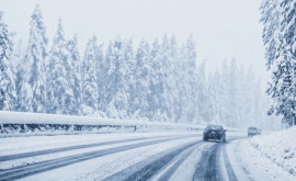6 greșeli banale pe care orice șofer trebuie să le evite pe timp de iarnă
