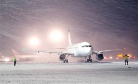 Din cauza condițiilor meteorologice în Japonia au fost anulate peste 100 de zboruri
