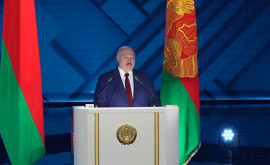 Лукашенко заявил о нежелании воевать с Украиной