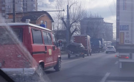 Convoi de echipaje medicale și pompieri zărite pe străzile Chișinăului