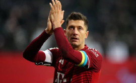 Căpitanul lui Bayern polonezul Robert Lewandowski a jucat cu o banderolă în culorile Ucrainei