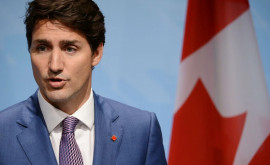 Canada va interzice toate importurile de ţiţei din Rusia