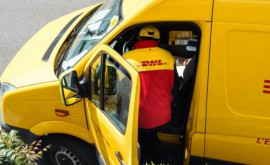 Compania DHL întrerupe livrarea mărfurilor în Rusia și Belarus