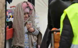 Некоторые украинцы просят чужих людей вывезти их детей в Молдову для спасения от войны 