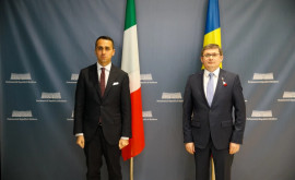 Гросу обсудил с министром иностранных дел Италии кризис беженцев