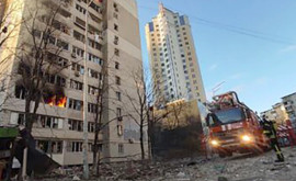 O clădire rezidențială cu 12 etaje sa prăbușit miercuri dimineața la Kiev