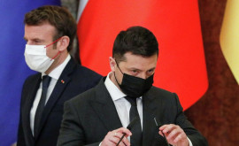 Zelensky la criticat pe Macron
