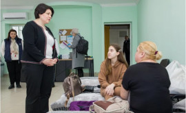 Наталья Гаврилица посетила Центр размещения беженцев Blue Dot 