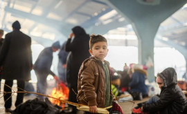 Bruxelles anunță un ajutor de 17 miliarde de euro pentru refugiați
