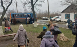 Ucraina a reuşit joi să evacueze cu succes 79 de civili din Mariupol