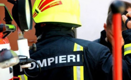 В воскресенье Пасхи спасатели и пожарные совершили 40 выездов по обращениям граждан