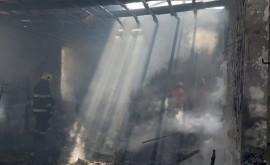 В Каларашском районе огонь разрушил церковь 