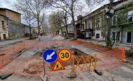В Кишиневе в разгаре ремонт дорог и тротуаров в работе десятки улиц