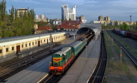 10 șefi de tren și însoțitori de vagon ai ÎS Calea Ferată din Moldova acuzați de corupție
